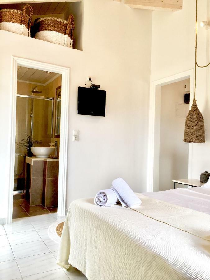 Alkestis Studios Lixouri Luaran gambar